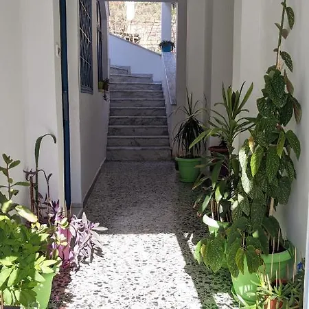 Apartment Small House For Holidays